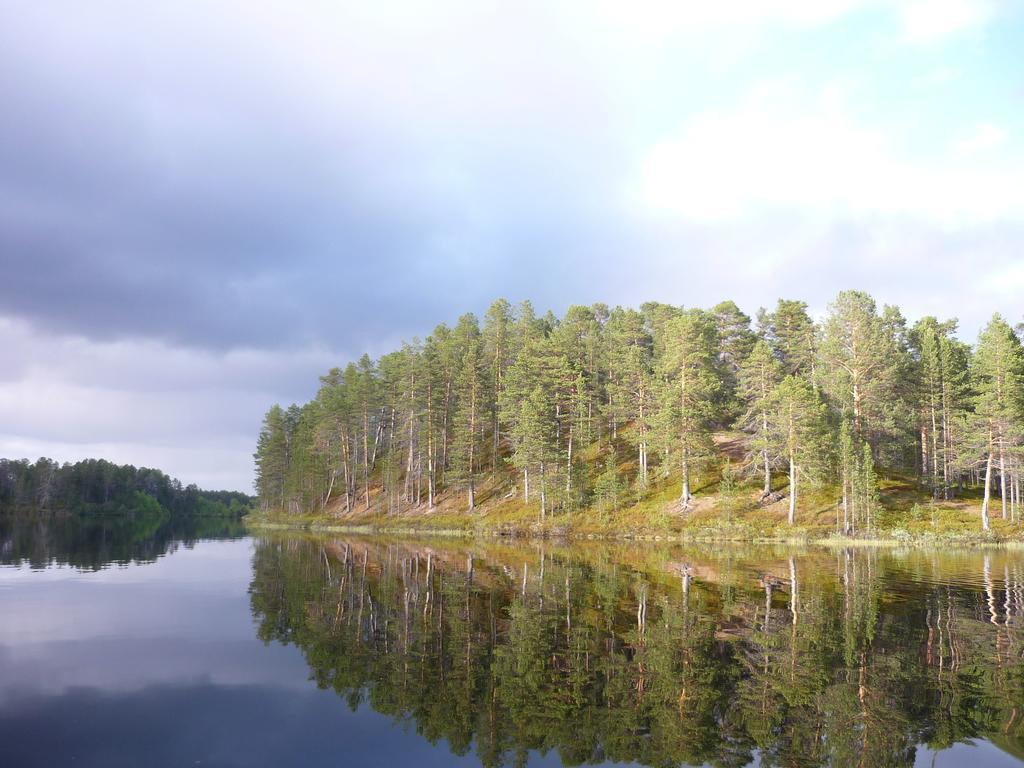 Lemmenjoen Lumo - Nature Experience & Accommodation Lemmenjoki Экстерьер фото